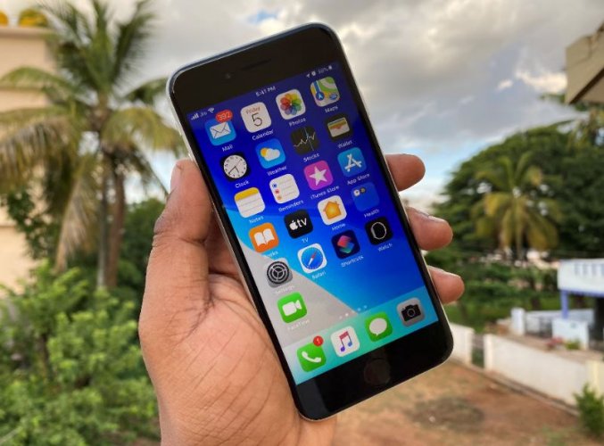 iPhone SE hỗ trợ 5G ra mắt đầu năm sau